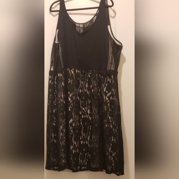 Lane Bryant Beige and Black Dress - Picture 2 of 6